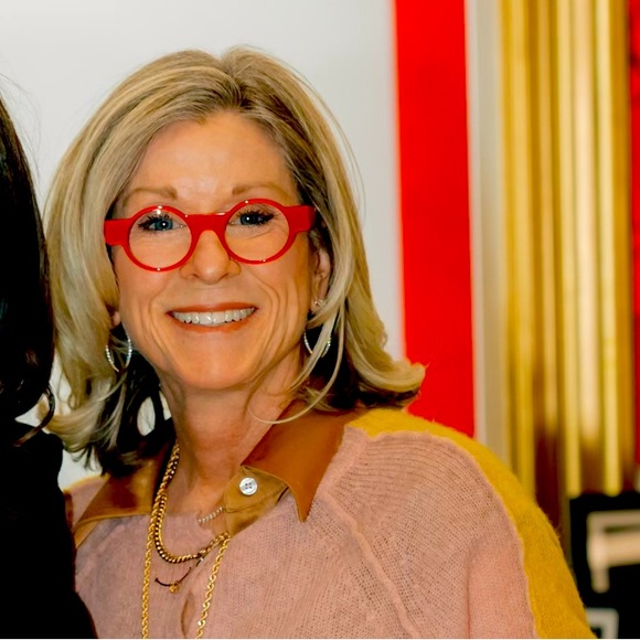 Meet your Posher, Marianna - Picture 1 of 1